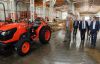 Başkanlar Çayırova'da traktör fabrikalarını gezdi