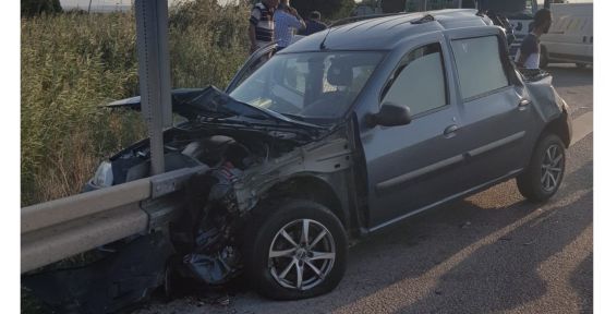  TIR, otomobile çarptı: 4 yaralı